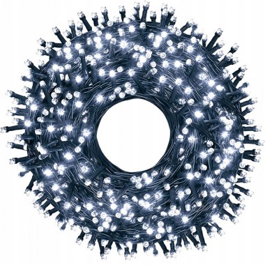 LAMPKI-CHOINKOWE-NA-CHOINKE-500-LED-FLASH-BIALE-Zastosowanie-na-zewnatrz